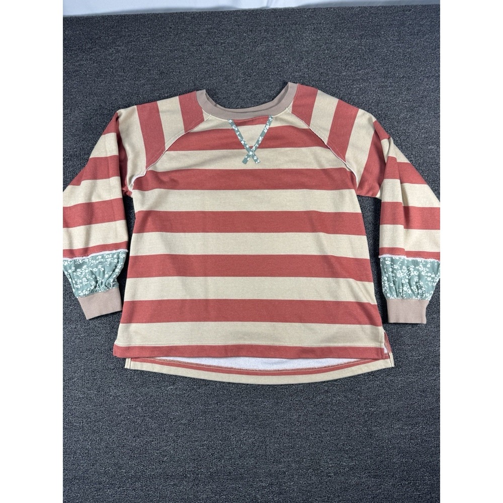 BKE Women's Small Red/Tan‎ Striped Longsleeve With Green & White Floral Accents